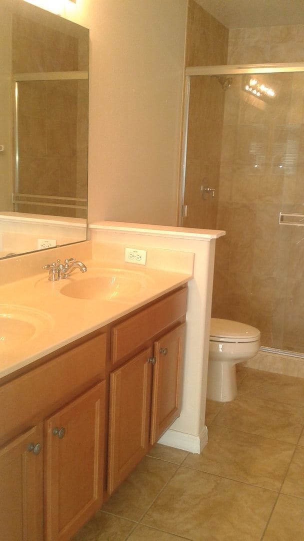 Building Photo - 3/2.5 Townhouse near UCF area