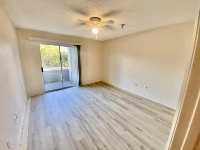 Building Photo - 10263 Gandy Blvd N