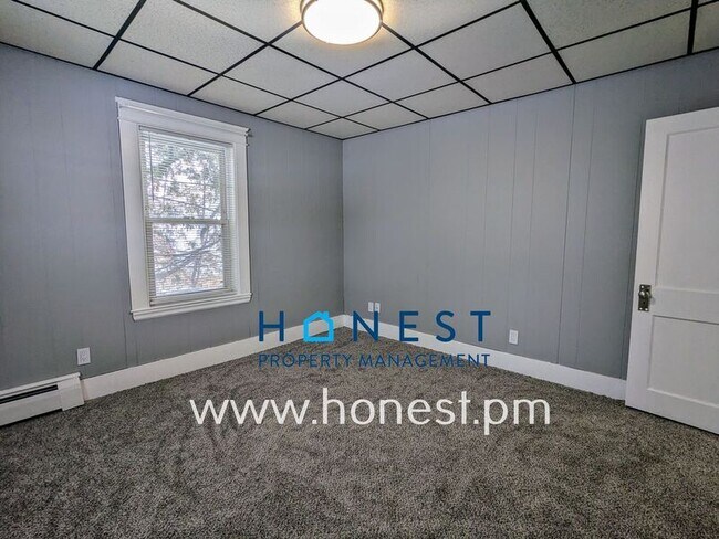 Building Photo - 73 Kennedy Memorial Dr