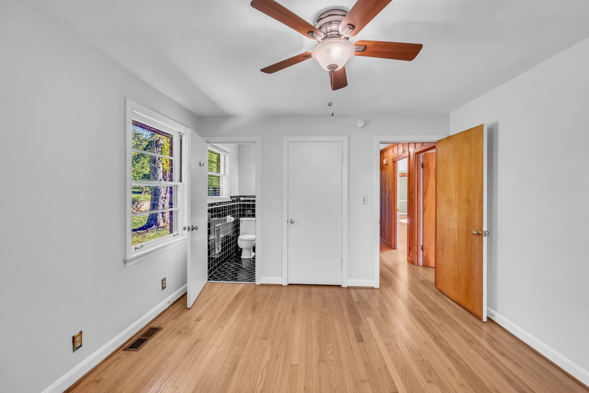 Building Photo - 526 Davidson Rd