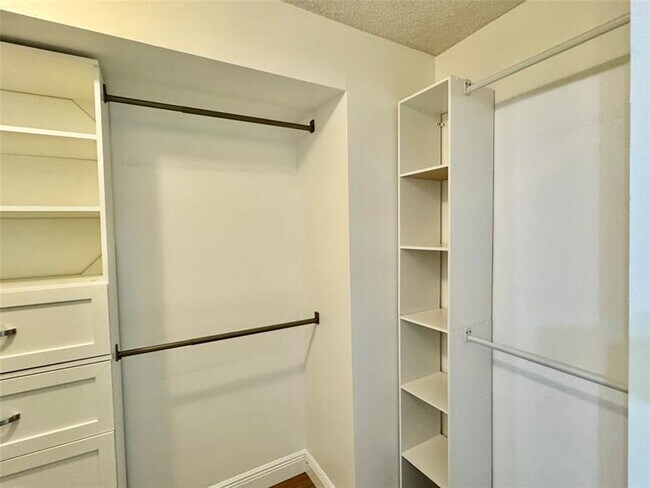 Building Photo - 5357 Buckhead Cir