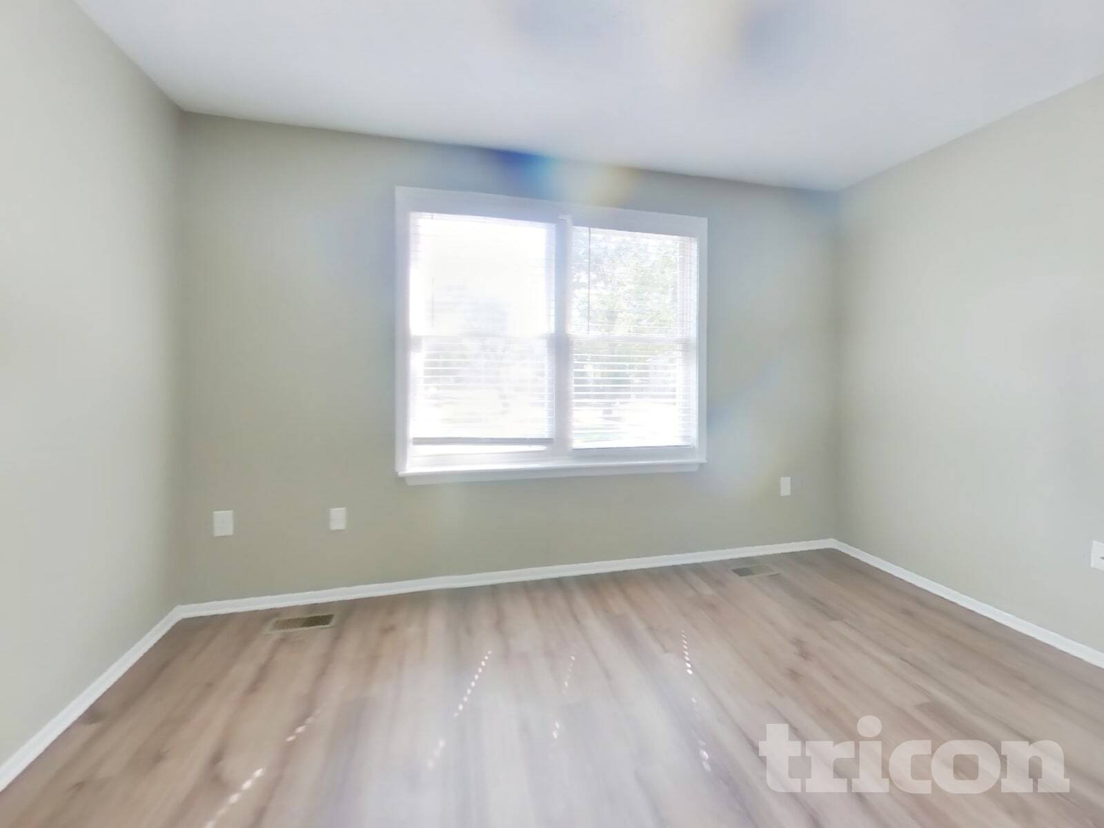 Building Photo - 1051 Dorset Dr