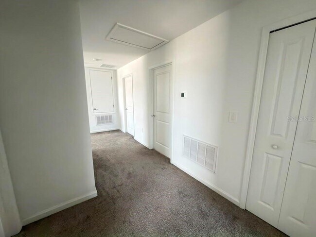 Building Photo - 1062 John Jacob Rd