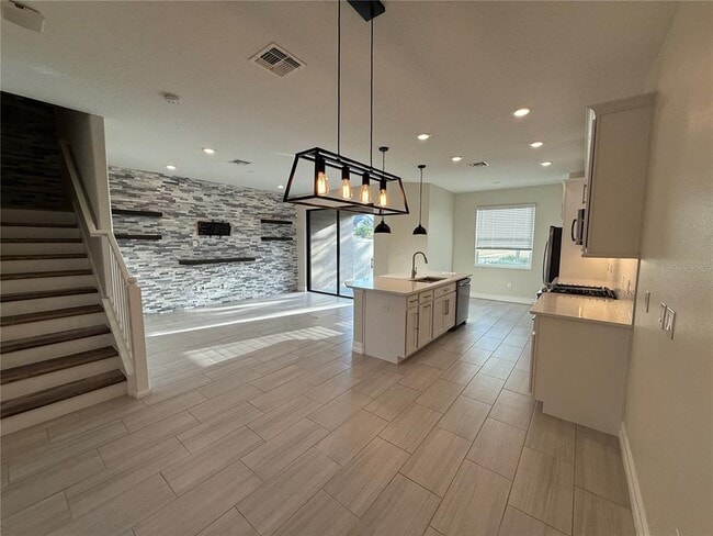 Building Photo - 4841 San Martino Dr