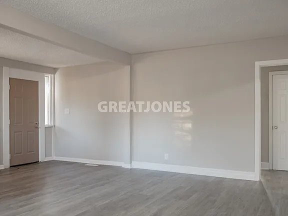 Building Photo - 760 Hopkins Dr