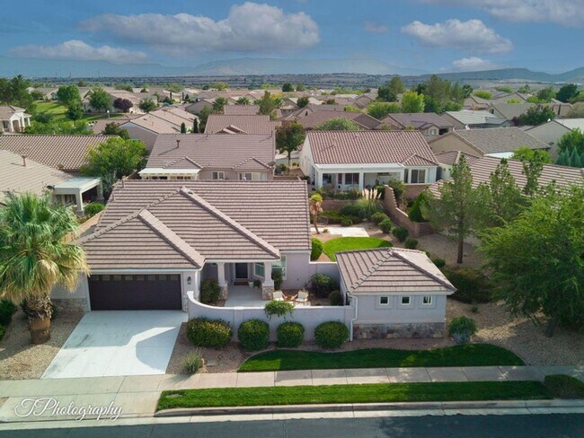Building Photo - 1673 Warm River Dr