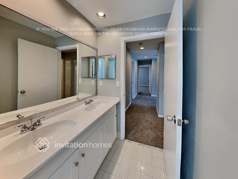 Building Photo - 4357 Lake Lucerne Cir