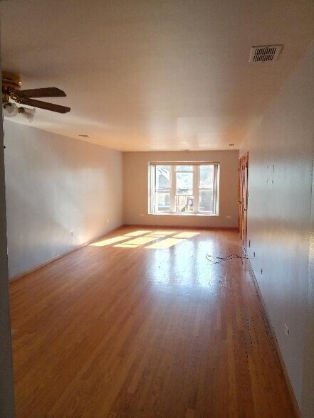 Building Photo - 6042 S Kolmar Ave