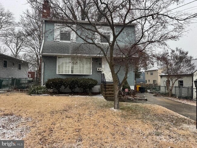 Building Photo - 4741 River Rd