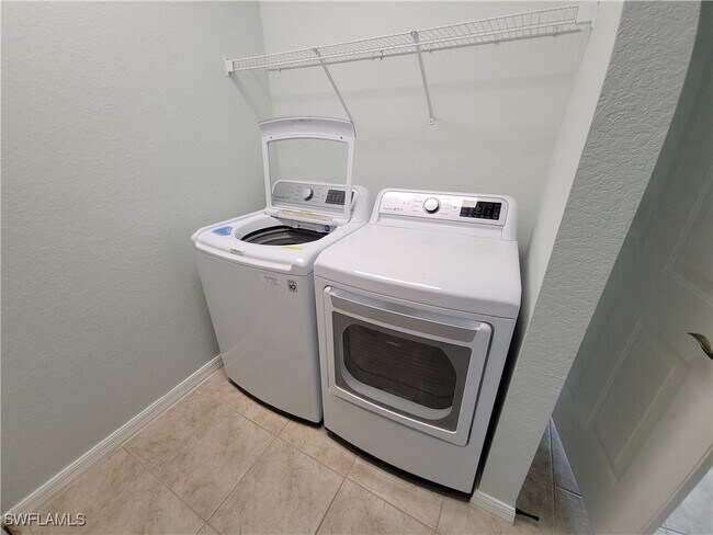 Building Photo - 15610 Summit Pl Cir