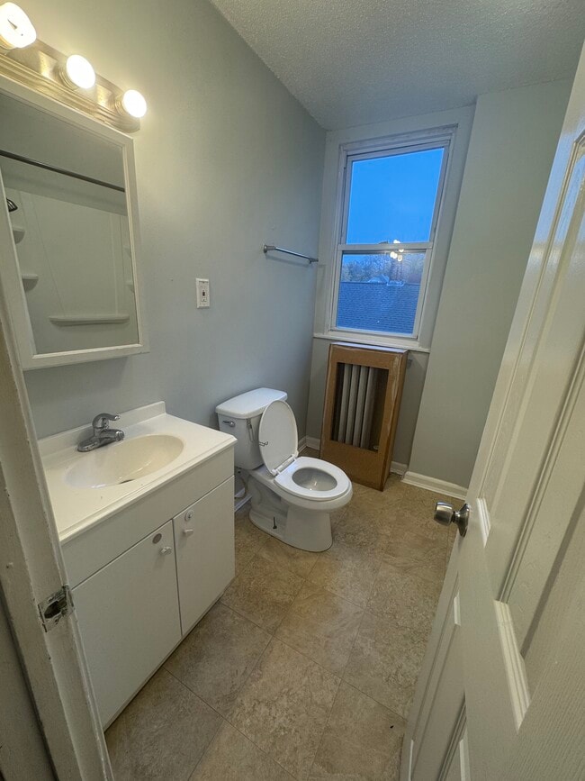 Building Photo - 6 Dudley St