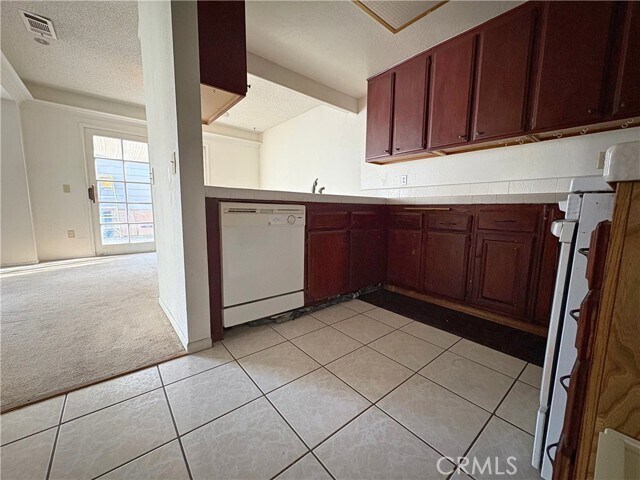 Building Photo - 1683 N Mountain Ave