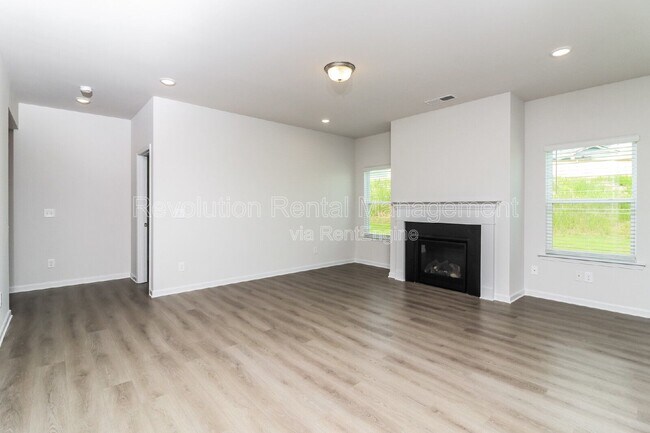Building Photo - 415 Sierra Pt