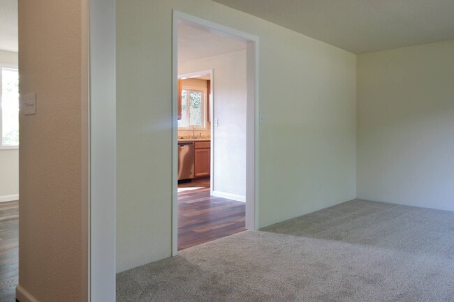 Building Photo - 2670 Fijian Way