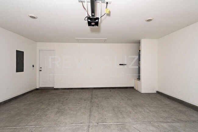 Building Photo - 428 Preston Wy