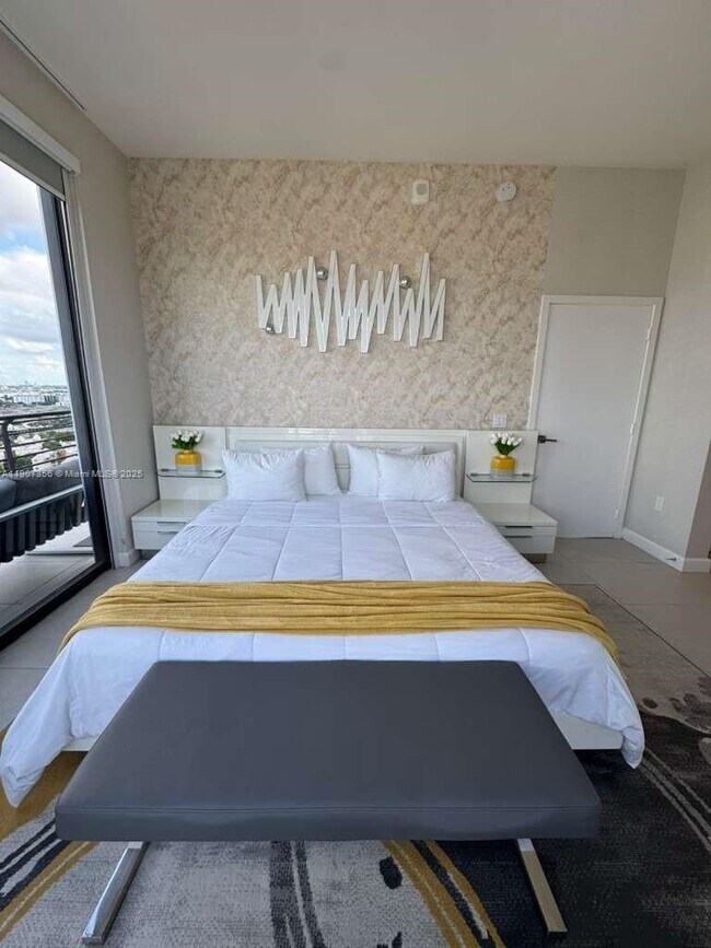 Building Photo - 5350 NW 84th Ave