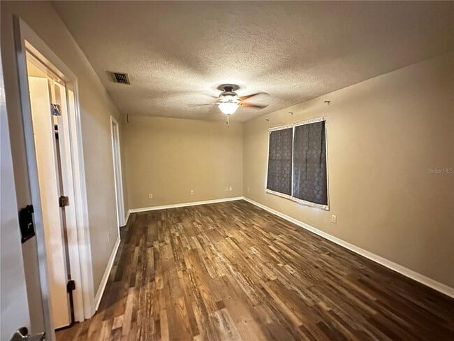 Building Photo - 44 Teak Course