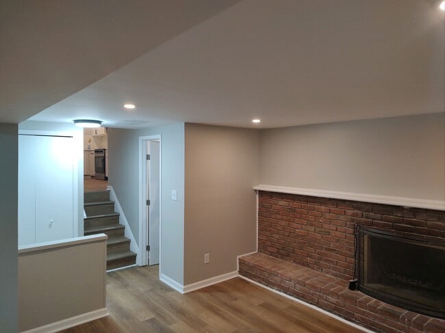 Building Photo - 2652 Landsburn Dr