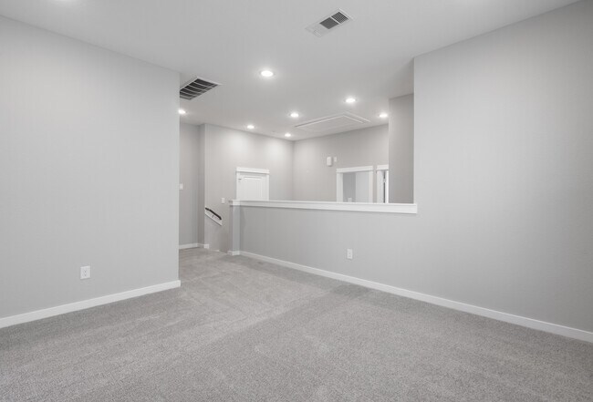 Building Photo - 8440 Berry Brush Ln
