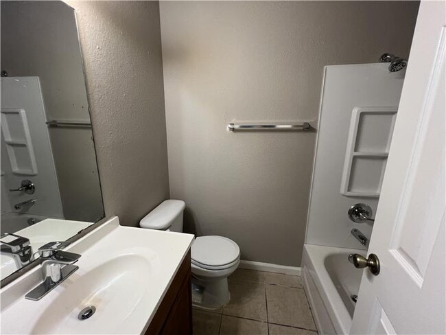 Building Photo - 2111 Caprice Dr