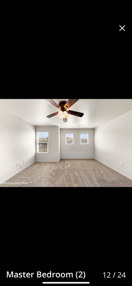 Building Photo - 3419 S River Rd