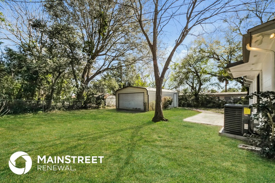 Building Photo - 5311 Ridgeway Dr