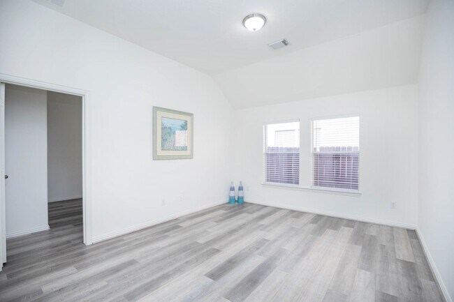 Building Photo - 8810 Rocky Knoll Ln