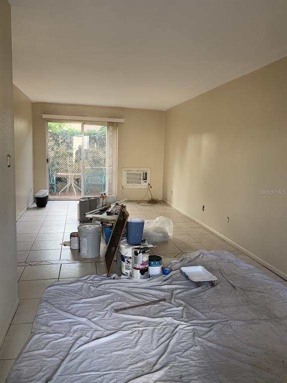 Building Photo - 3101 Bee Ridge Rd
