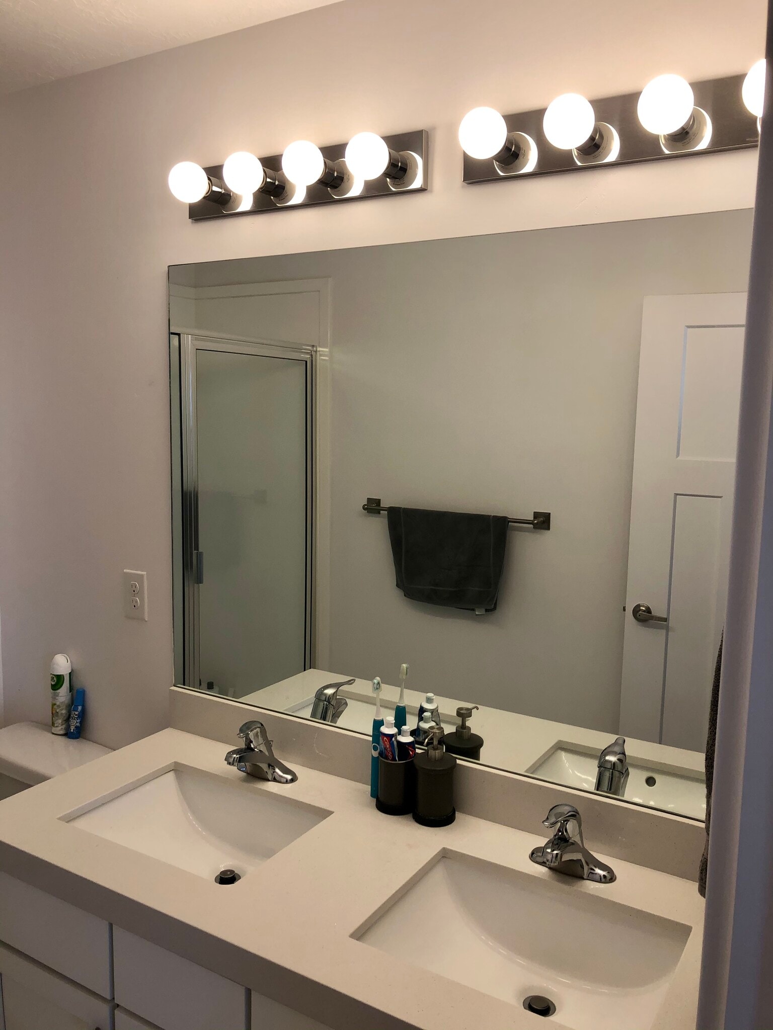 Ensuite - 3848 W Kinglassie Ln