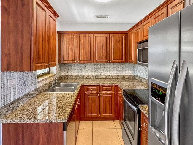 Building Photo - 5245 SW 98th Ct