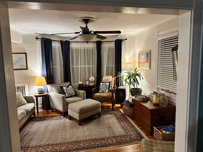 Building Photo - 14 Bedlow Ave