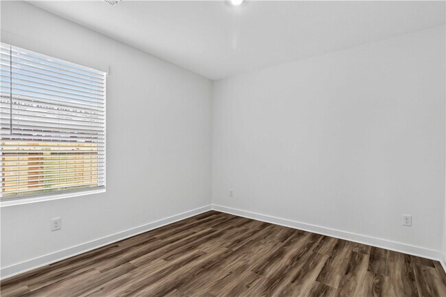 Building Photo - 4771 W Folsom St