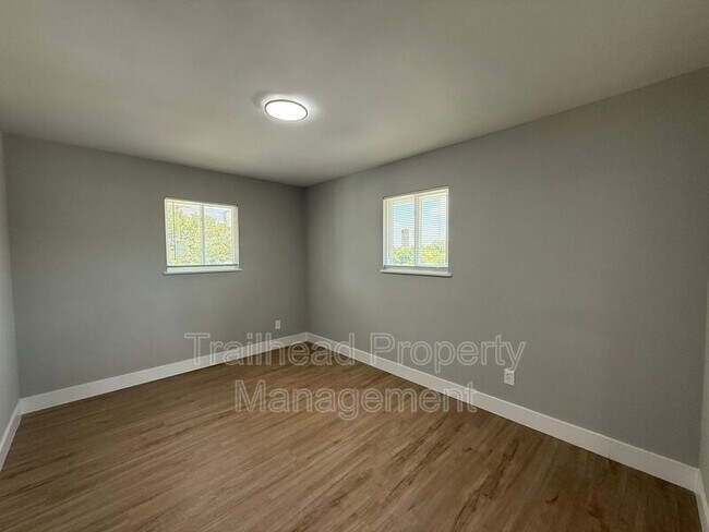 Building Photo - 2316 W 47th Ave