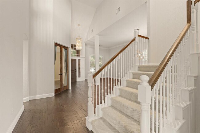 Building Photo - 5011 Tapestry Ln