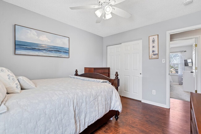 Building Photo - 10 Apple Tree Ct