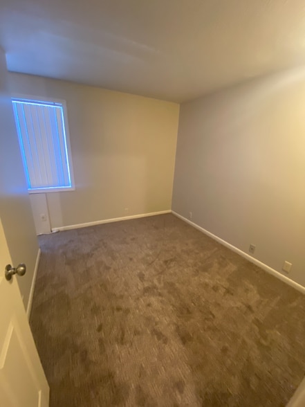 Building Photo - 1810 E St