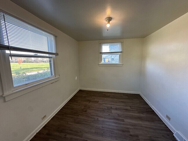 Building Photo - 288 Dickey Ave NW