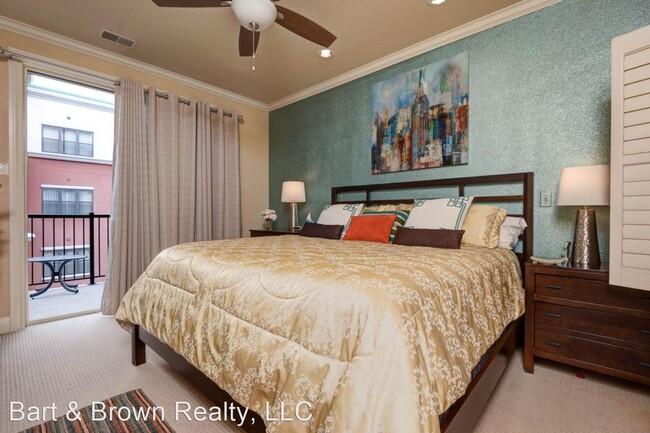 Building Photo - 2 br, 2.5 bath House - 9410 Branson Landin...
