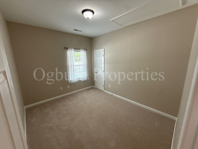 Building Photo - 3BR/2BA Charming Home in Griffith Park!