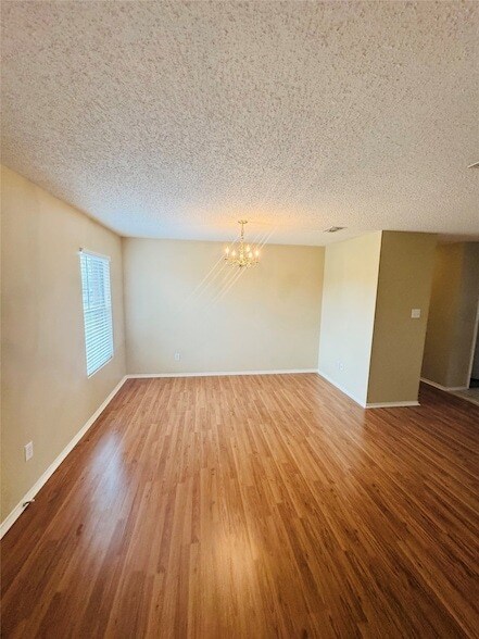 Building Photo - 1728 Chesterwood Dr