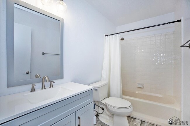 Building Photo - 2174 S Del Valle Way
