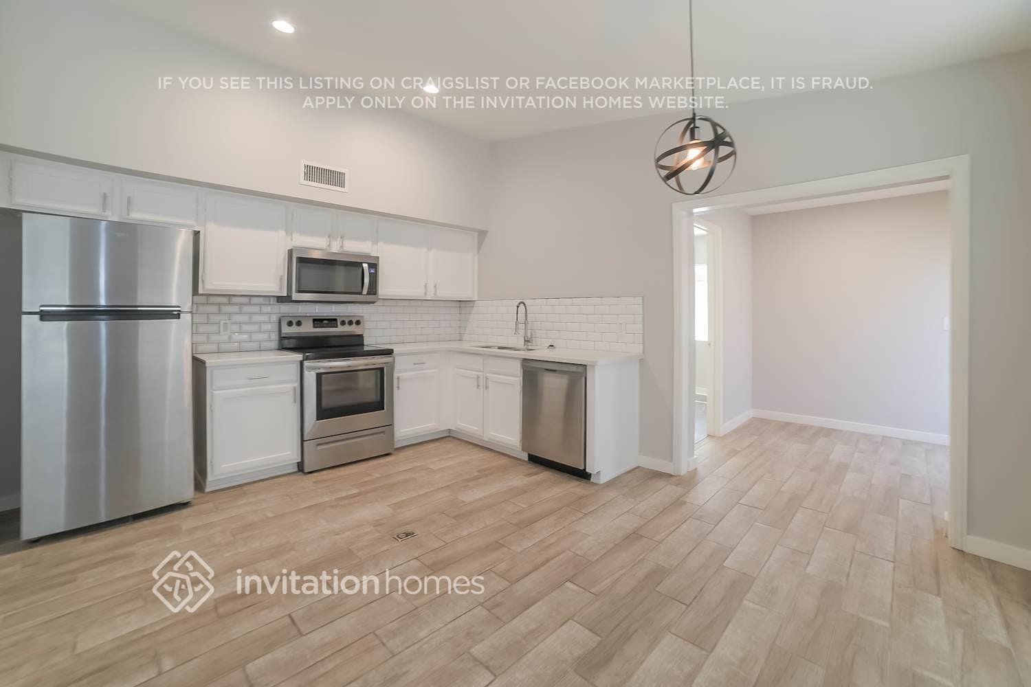 Building Photo - 14250 N 50th Ln