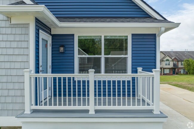 Building Photo - Chesterfield Lease - Save $200 per Month! 2 Bedroom, 2 Bath, Att 2-Car Garage. New Construction!