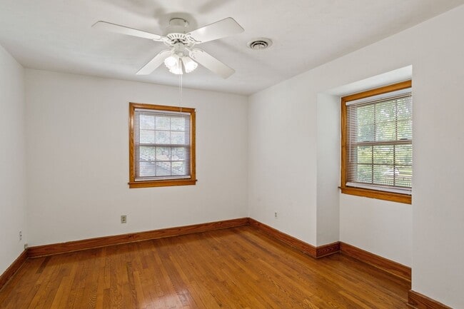 Building Photo - Poquoson