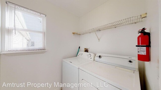 Building Photo - 3 br, 2 bath House - 1520 Stonefield Drive