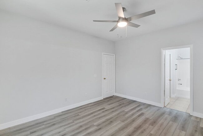 Building Photo - VERY CUTE 2 BEDROOM, SINGLE STORY HOME IN "GREEN VALLEY RANCH!!"