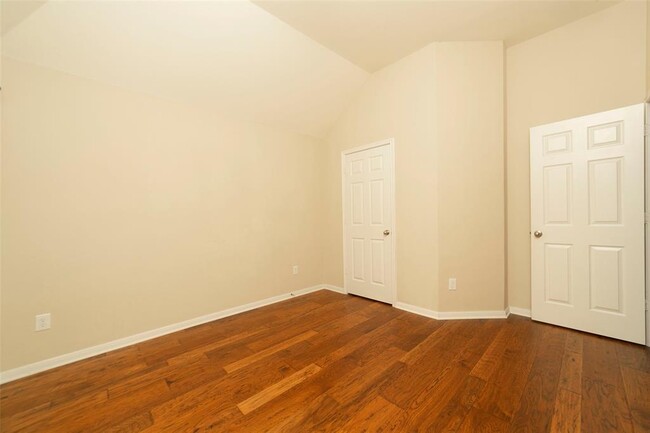 Building Photo - 24427 Ranchwood Springs Ln
