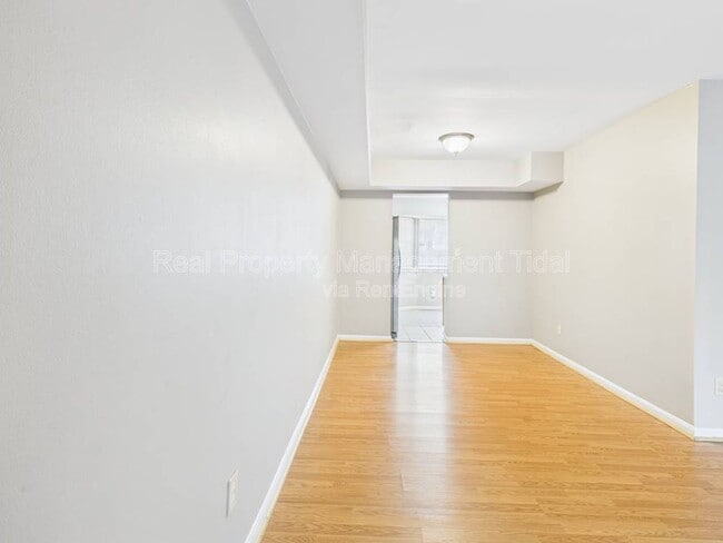 Building Photo - 1055 Old Denbigh Blvd