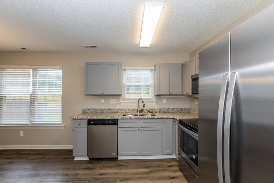 Building Photo - 10030 Wildwood Muse Ct