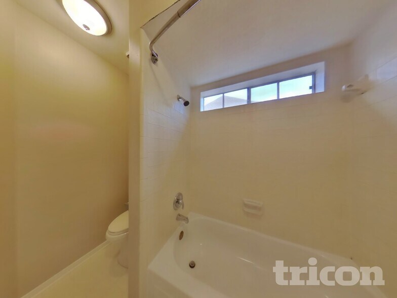 Building Photo - 1507 Moon Shadow Ct